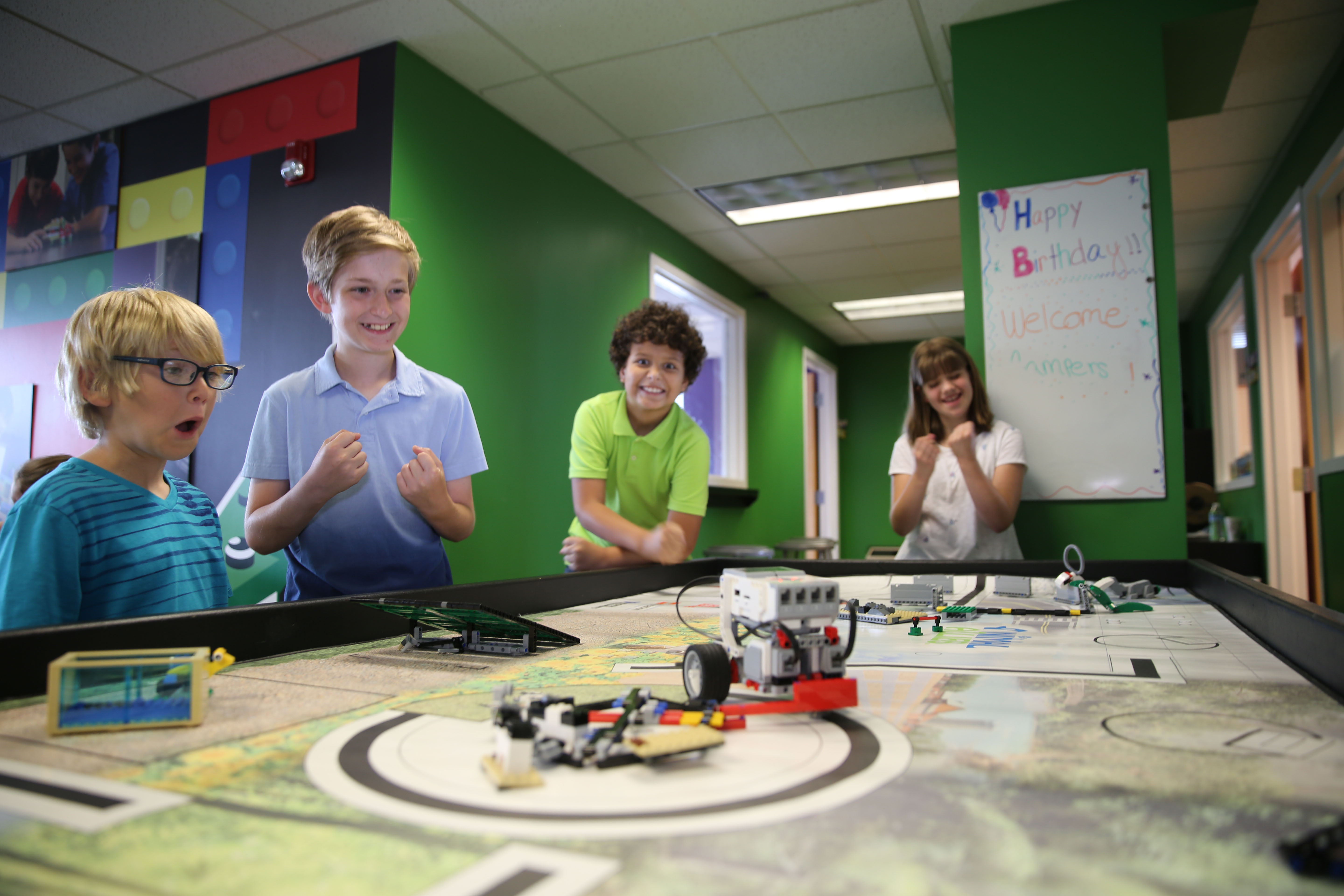 kids building classes