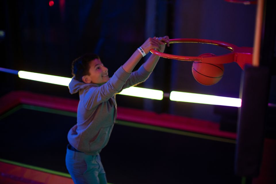 Pre-Teen experiences Slam Dunk at Urban Air - a great activitie for a Birthday Party